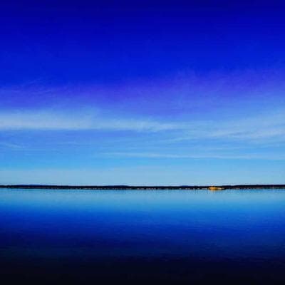 Deluxe Cast Iron Skillet